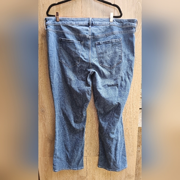 Old Navy Womens Boot Cut Relaxed Fit Denim Jeans - Medium Blue - Picture 4 of 4